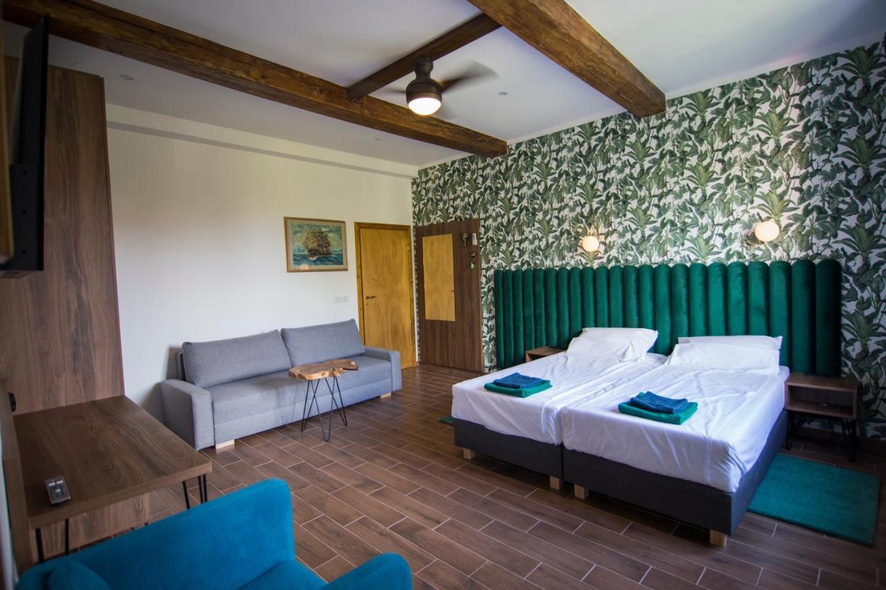 Luxurio Rooms With Baths Livorno Exterior photo