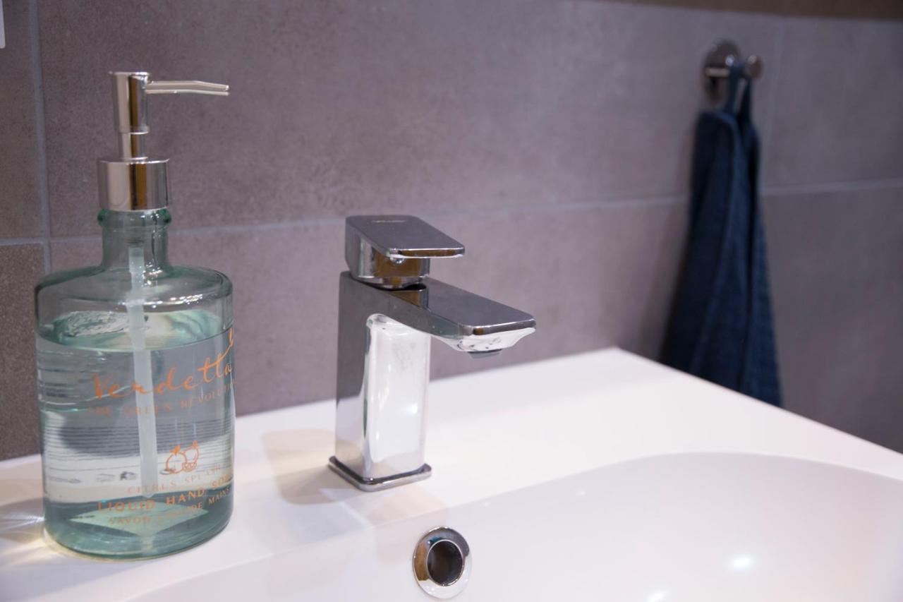 Luxurio Rooms With Baths Livorno Exterior photo