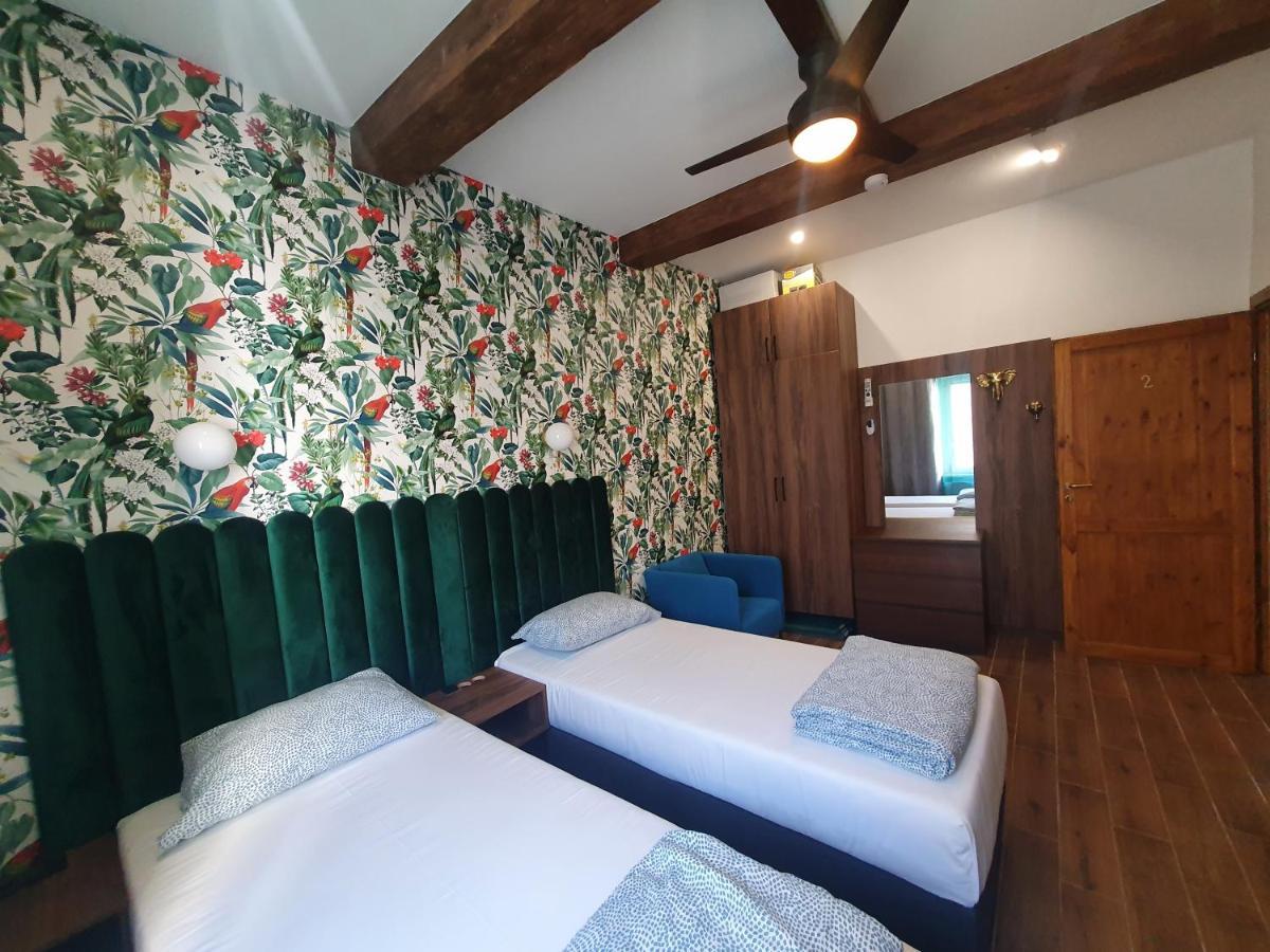 Luxurio Rooms With Baths Livorno Exterior photo